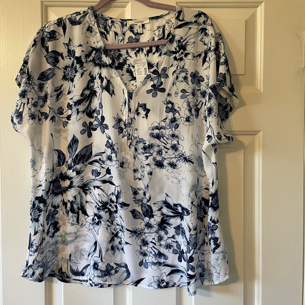 New Maurices floral blouse
